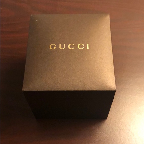 Gucci 126xl Watch Black, Cloth Band - Picture 5 of 5